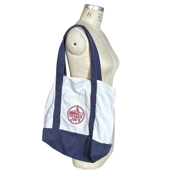 Trader Joe’s Bag Canvas Reusable Heavy Cotton Basic Style Shopping Navy Large - Picture 1 of 4